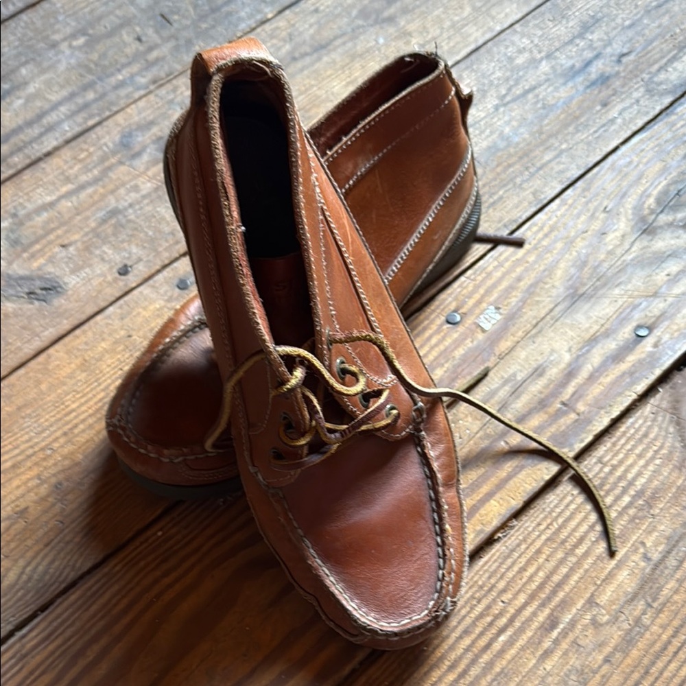 Brown Leather Boat Shoes with Laces